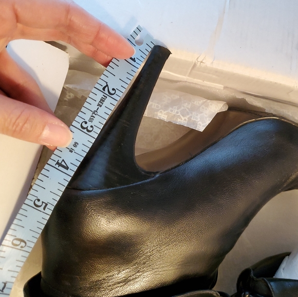 Banana Republic Black Leather Stiletto ENA Booties - Picture 8 of 8
